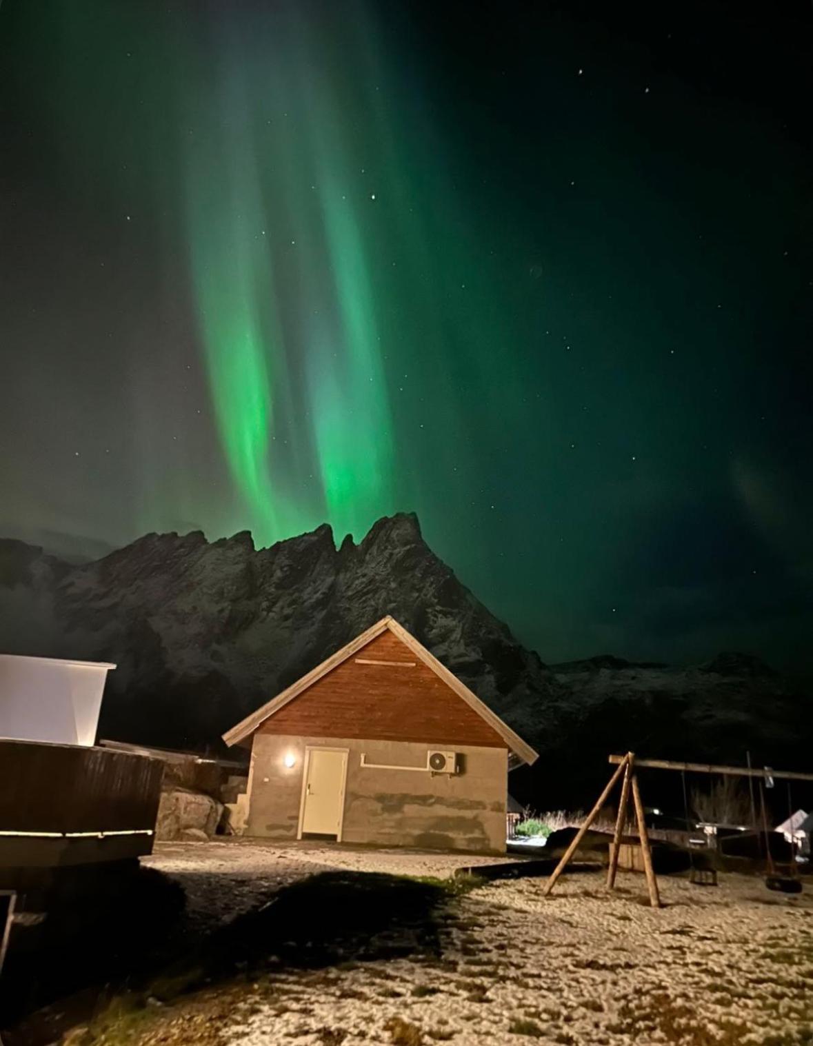 Leilighet Ballstad Exterior photo